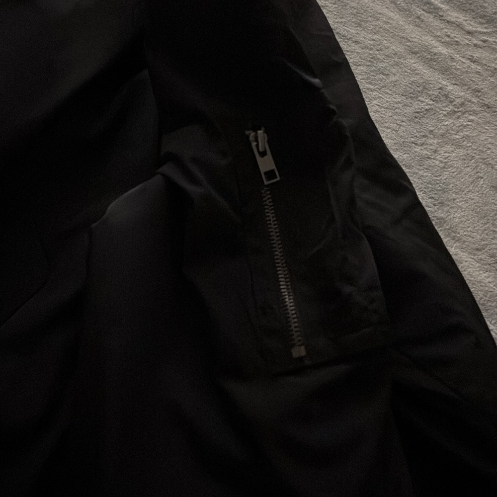 Black Men’s Old Navy Bomber Jacket| Retro Style | Mens Windbreaker| Jacket |Coat - Picture 4 of 9